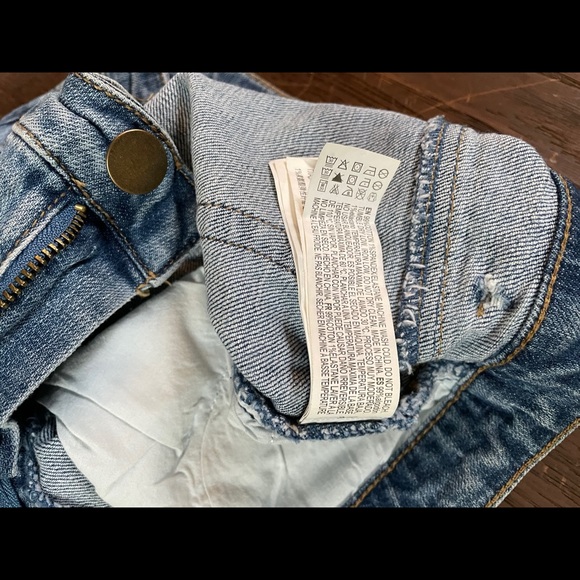 FOREVER 21 Frayed Denim Mini Skirt - Picture 10 of 11